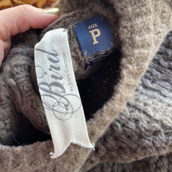 BIRD by JUICY COUTURE szS wool & rabbit button back crop cardigan sweater ombré - Picture 3 of 6